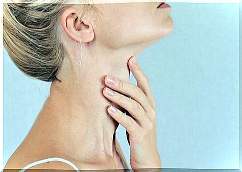 The thyroid is located above the clavicle.