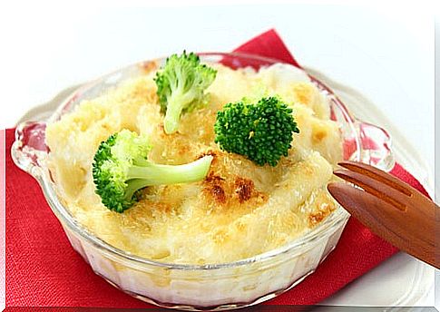 broccoli chicken and cheese