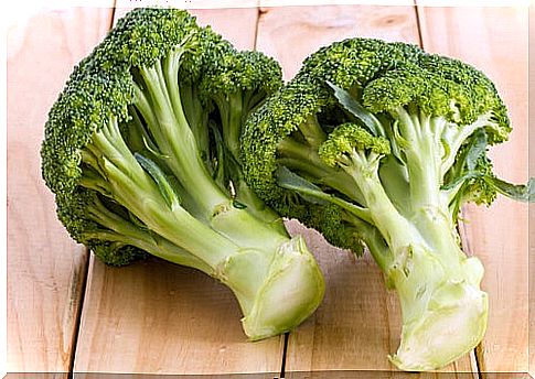 broccoli sprigs cut to make cream