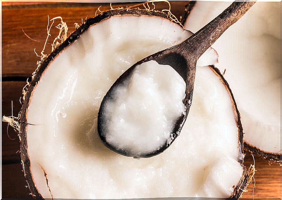 Coconut oil contains quality fats