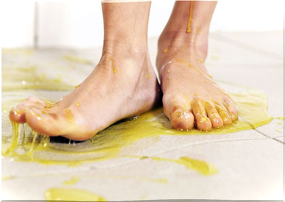 Barefoot person stepping on a sticky floor.