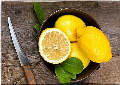 Lemon mask as a natural treatment for enlarged pores