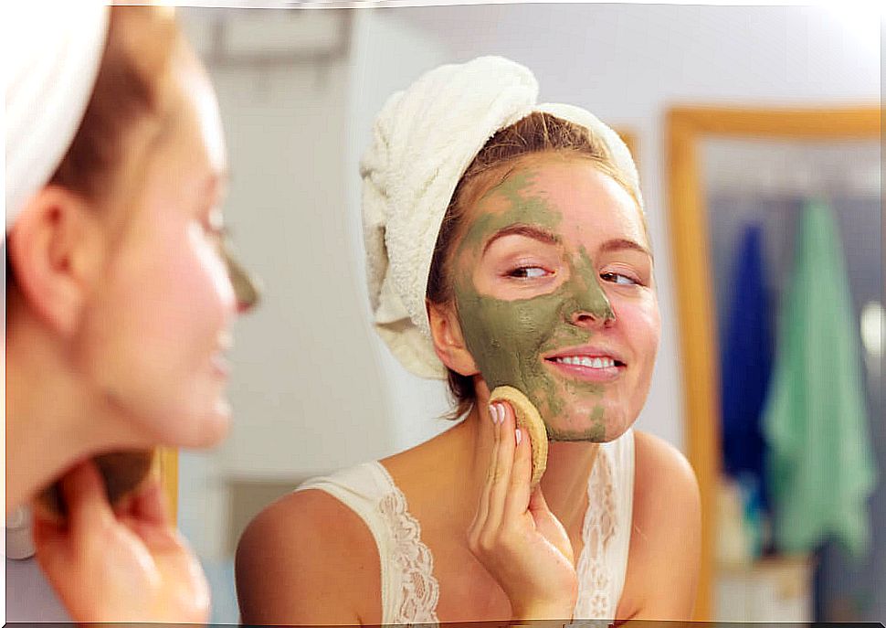 Clay is a natural treatment for enlarged pores