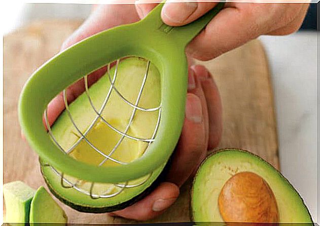 avocado cutter